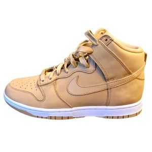 NWOB - Women’s Nike Dunk High PremiumSneakers 7.5